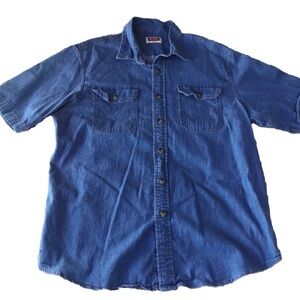 WRANGLER Mens size M BUTTON FRONT DENIUM SHIRT